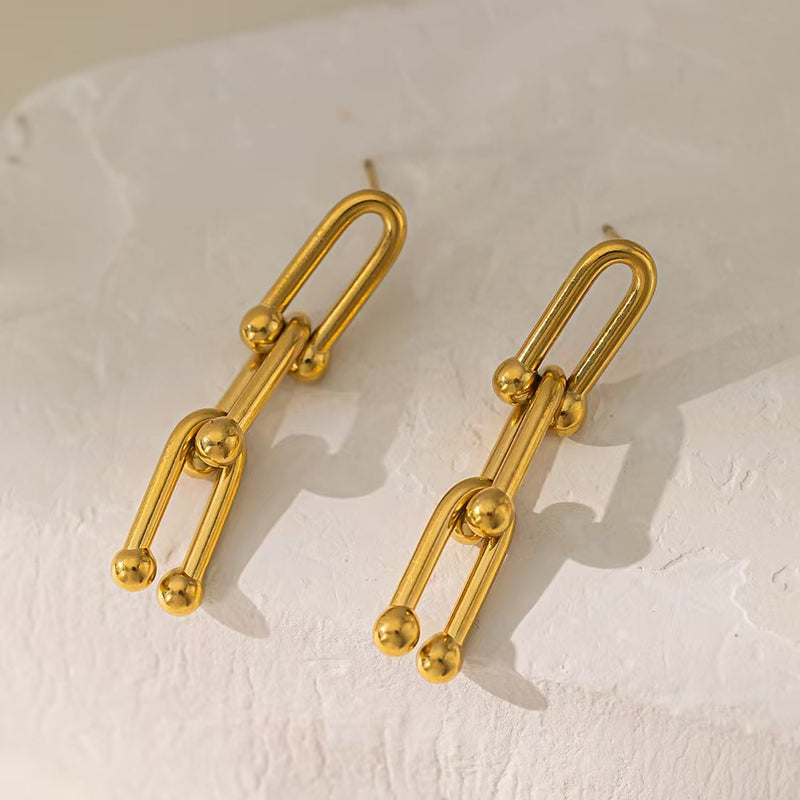 Titanium Steel 18K Gold U-shaped Vachette Clasp Necklace