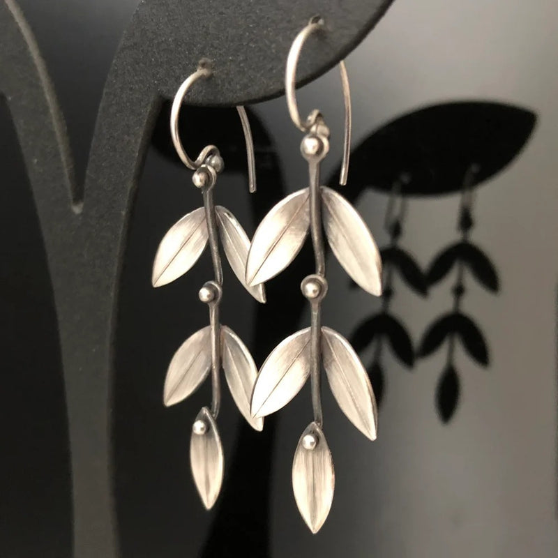 Bohemian Retro Simple Leaf Shaped Earrings