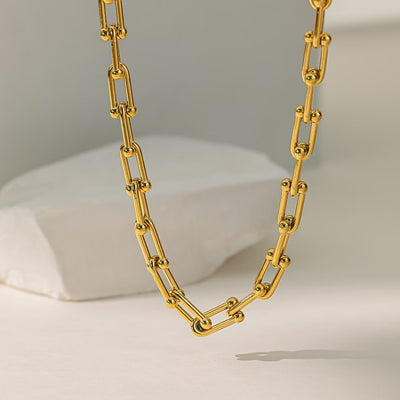 Titanium Steel 18K Gold U-shaped Vachette Clasp Necklace